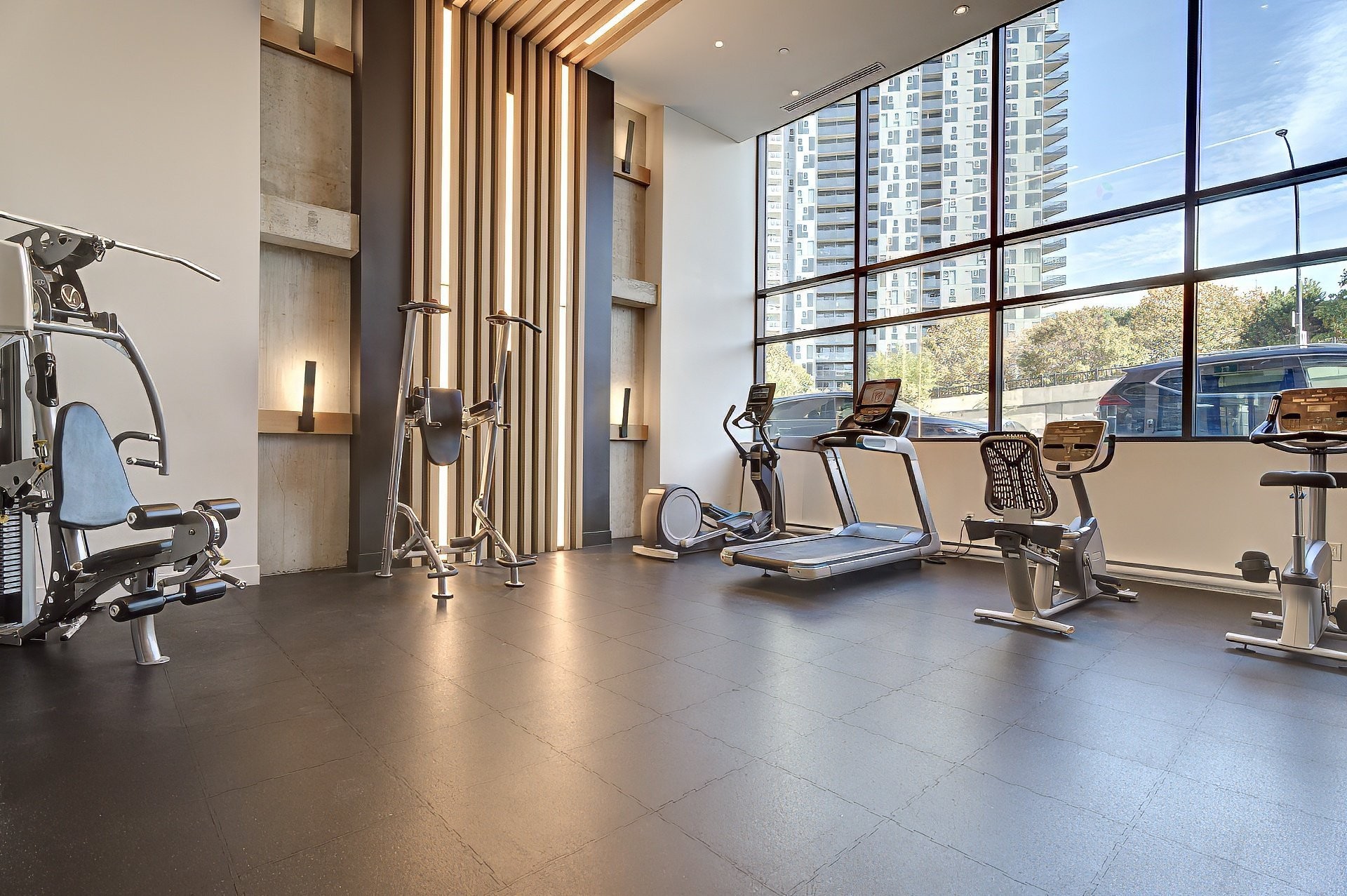 









1320


Rue Olier

, 802,
Montréal (Le Sud-Ouest),




QC
H3C0Y8

