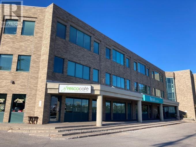 












203 - 190 CUNDLES ROAD E

,
Barrie,




Ontario
L4M4S5

