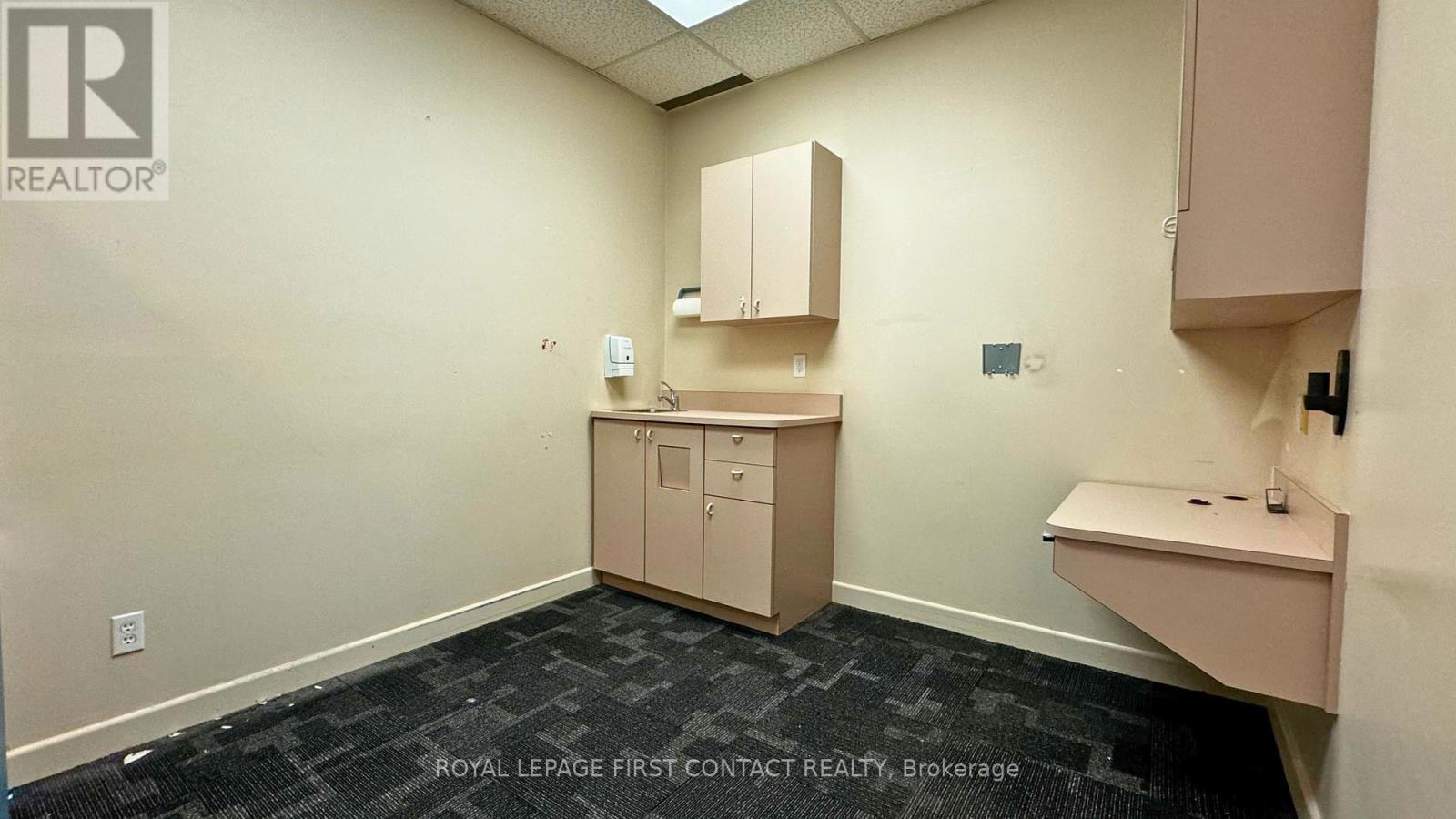 












203 - 190 CUNDLES ROAD E

,
Barrie,




Ontario
L4M4S5

