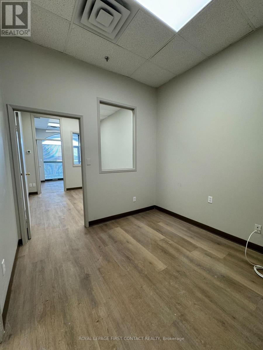 












202 - 140 DUNLOP STREET E

,
Barrie,




Ontario
L4M6H1

