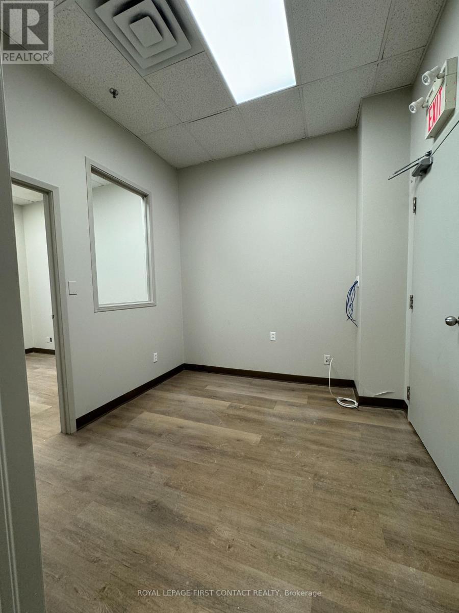 












202 - 140 DUNLOP STREET E

,
Barrie,




Ontario
L4M6H1

