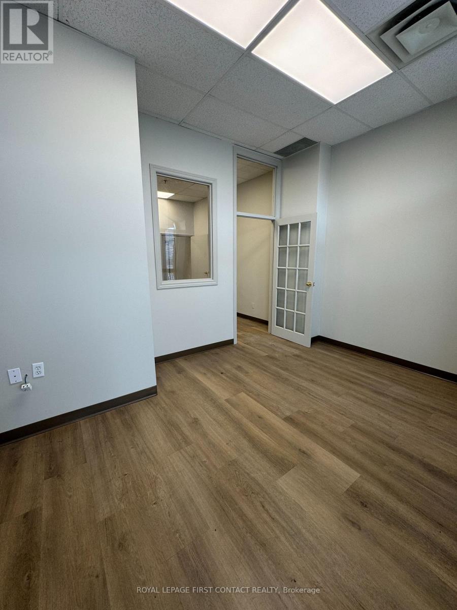 












202 - 140 DUNLOP STREET E

,
Barrie,




Ontario
L4M6H1


