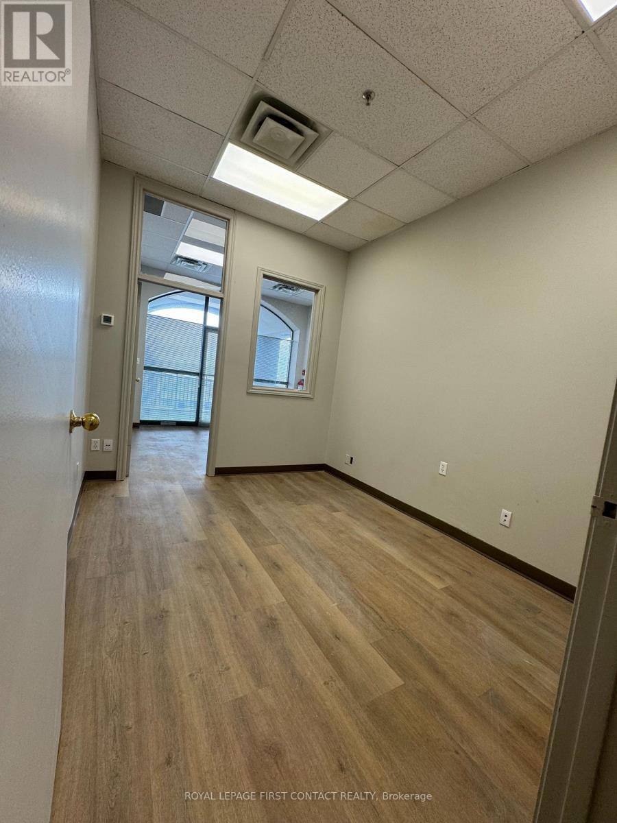 












202 - 140 DUNLOP STREET E

,
Barrie,




Ontario
L4M6H1

