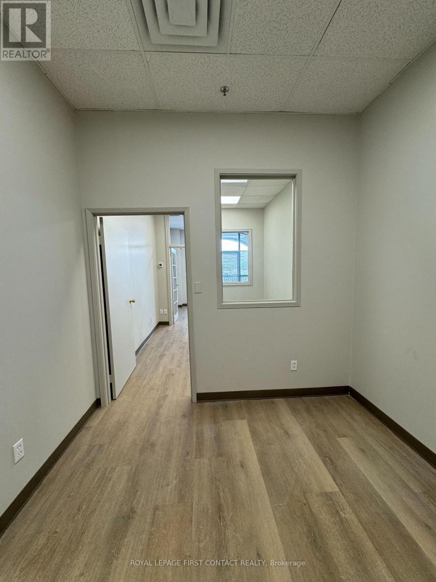 












202 - 140 DUNLOP STREET E

,
Barrie,




Ontario
L4M6H1

