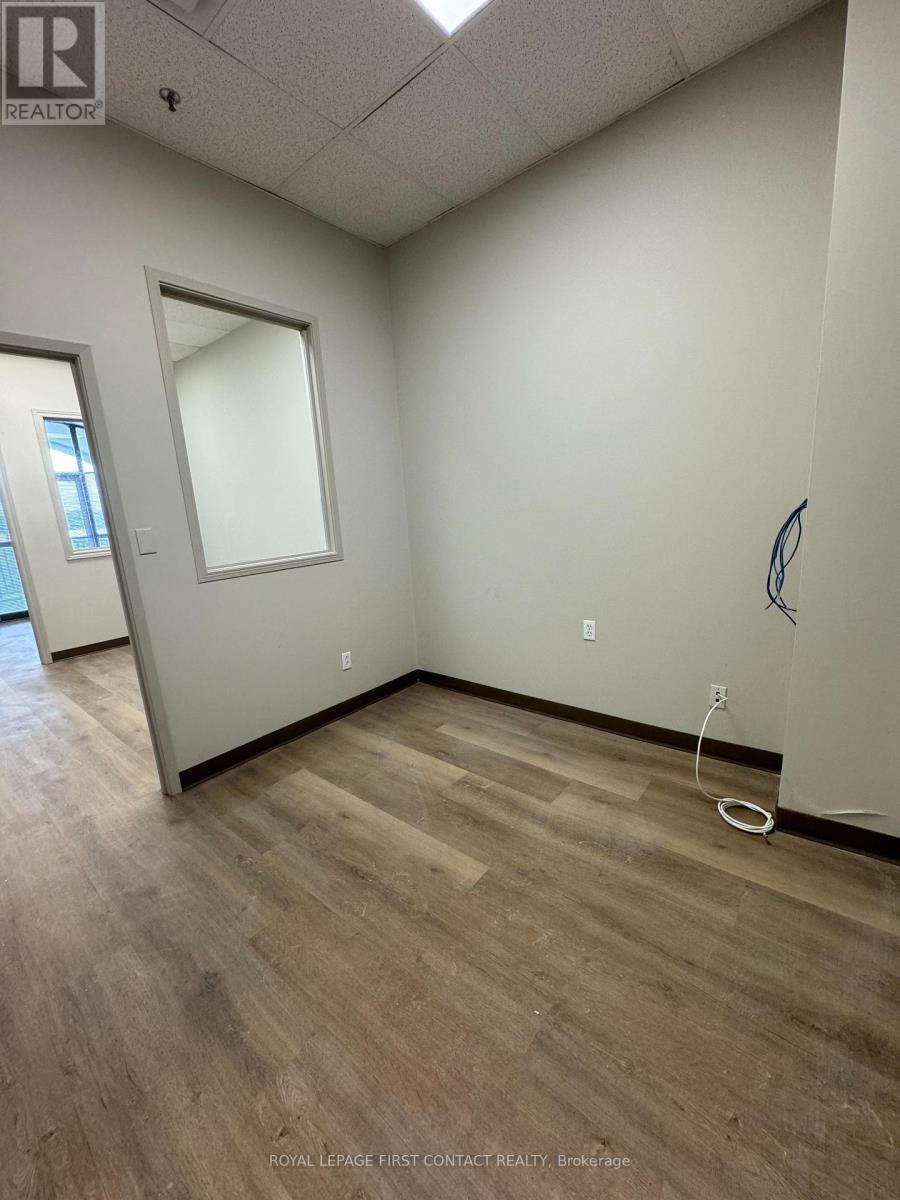 












202 - 140 DUNLOP STREET E

,
Barrie,




Ontario
L4M6H1

