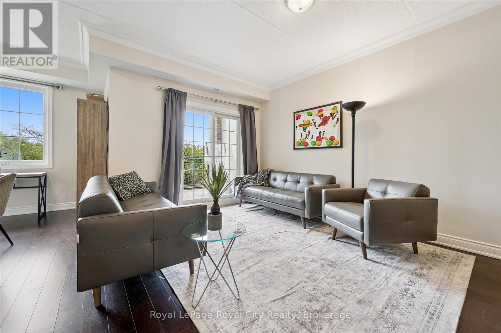 












122 - 1440 GORDON STREET

,
Guelph (Pineridge/Westminster Woods),




Ontario
N1L1C8

