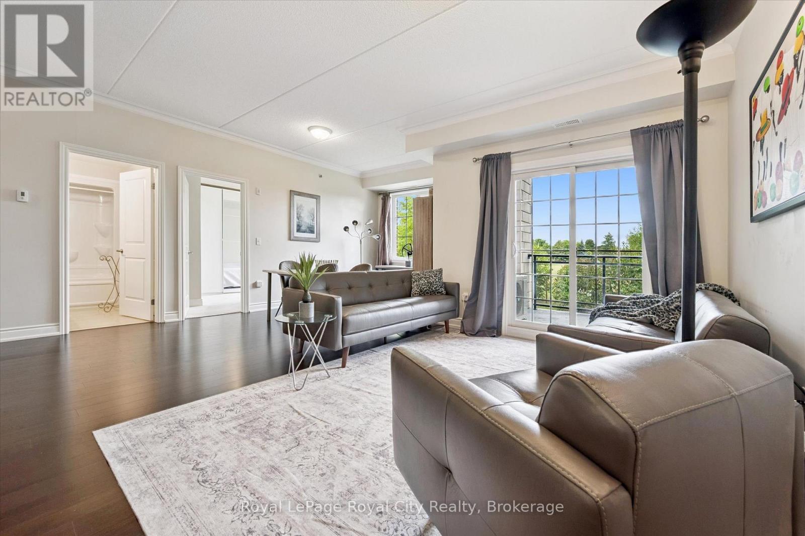 












122 - 1440 GORDON STREET

,
Guelph (Pineridge/Westminster Woods),




Ontario
N1L1C8

