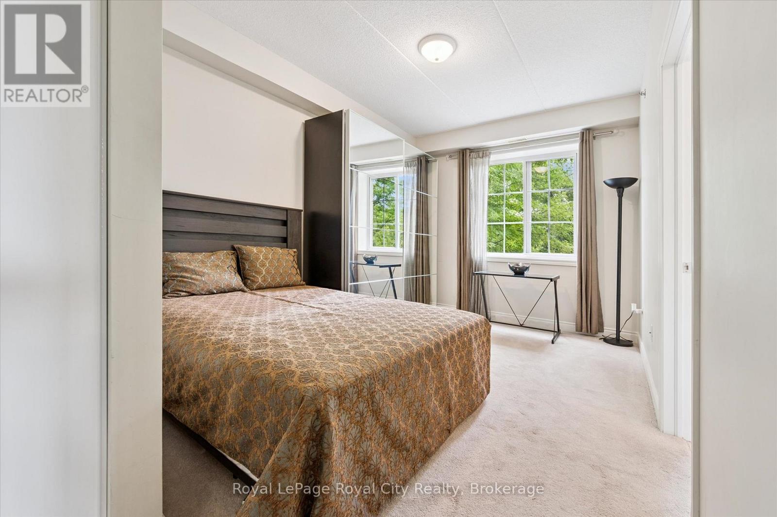 












122 - 1440 GORDON STREET

,
Guelph (Pineridge/Westminster Woods),




Ontario
N1L1C8

