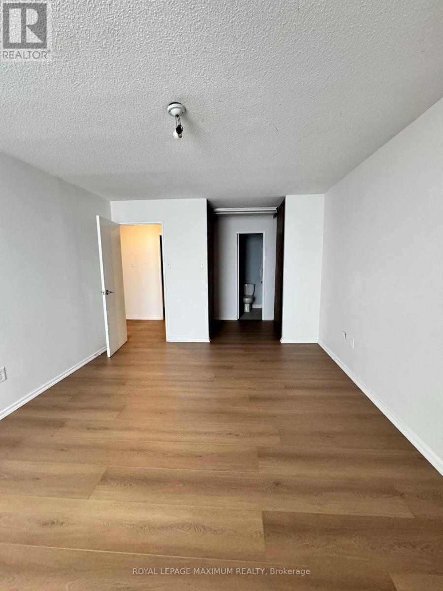 












1912 - 15 KENSINGTON ROAD

,
Brampton,




Ontario
L6T3W2

