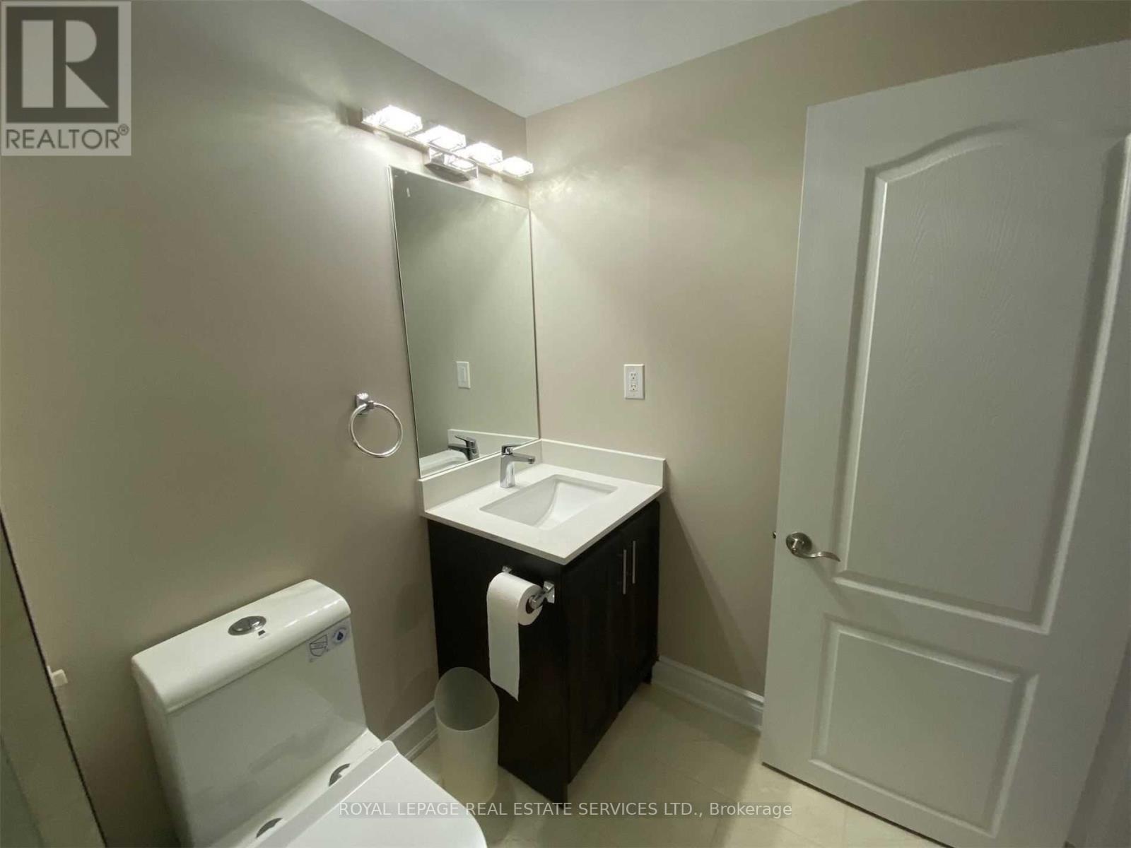 












LOWER - 4127 LOYALIST DRIVE

,
Mississauga,




Ontario
L5L3X7

