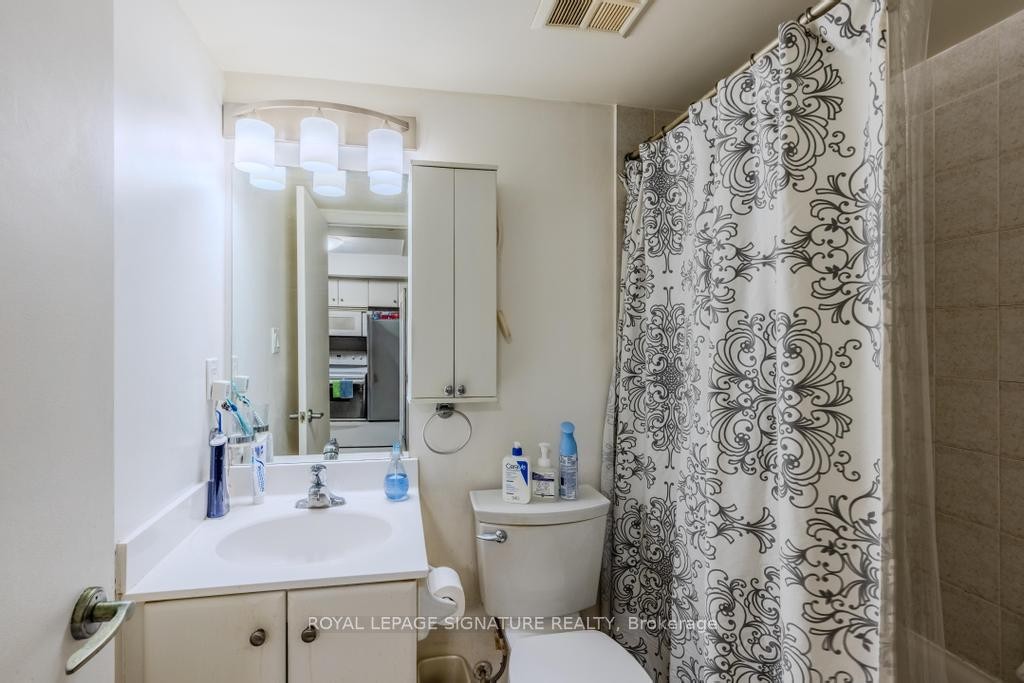 









10


Laidlaw

Street, 703,
Toronto,




ON
M6K 1X2

