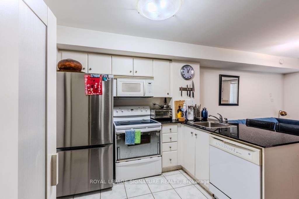 









10


Laidlaw

Street, 703,
Toronto,




ON
M6K 1X2

