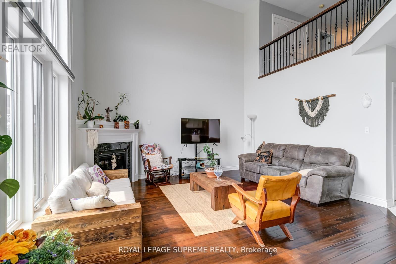 












1417 GILFORD ROAD

,
Innisfil,




Ontario
L0L1R0

