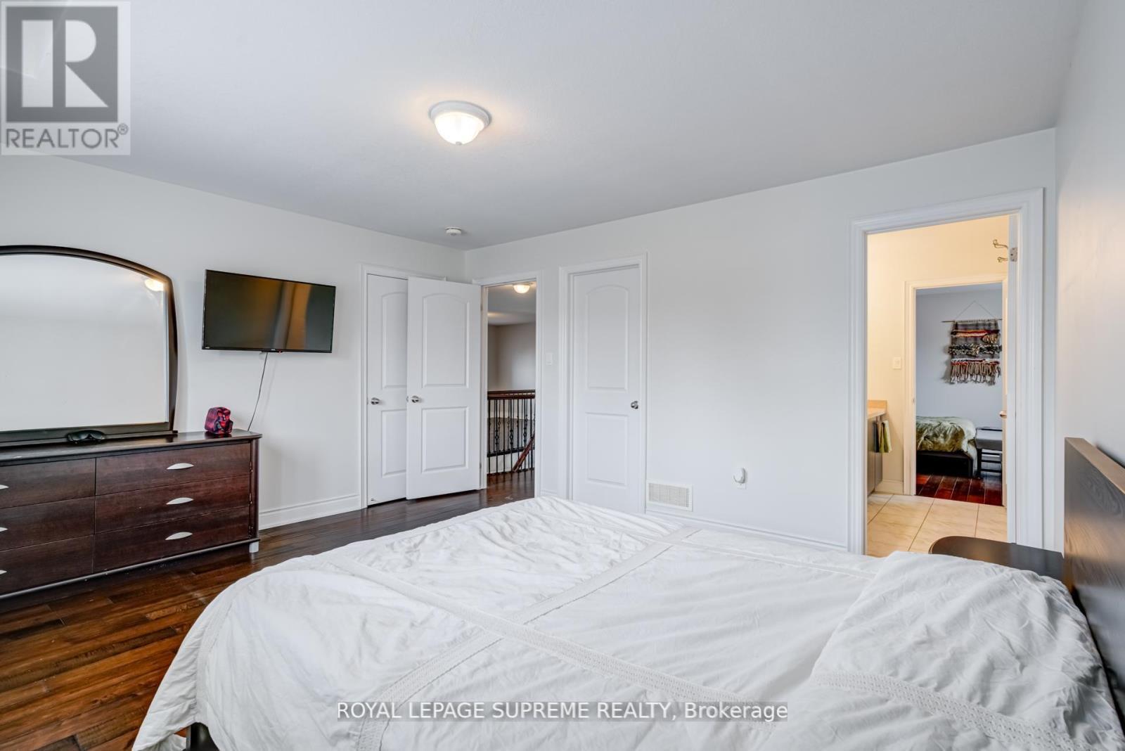 












1417 GILFORD ROAD

,
Innisfil,




Ontario
L0L1R0

