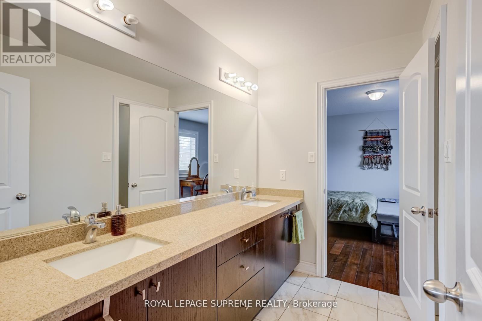 












1417 GILFORD ROAD

,
Innisfil,




Ontario
L0L1R0

