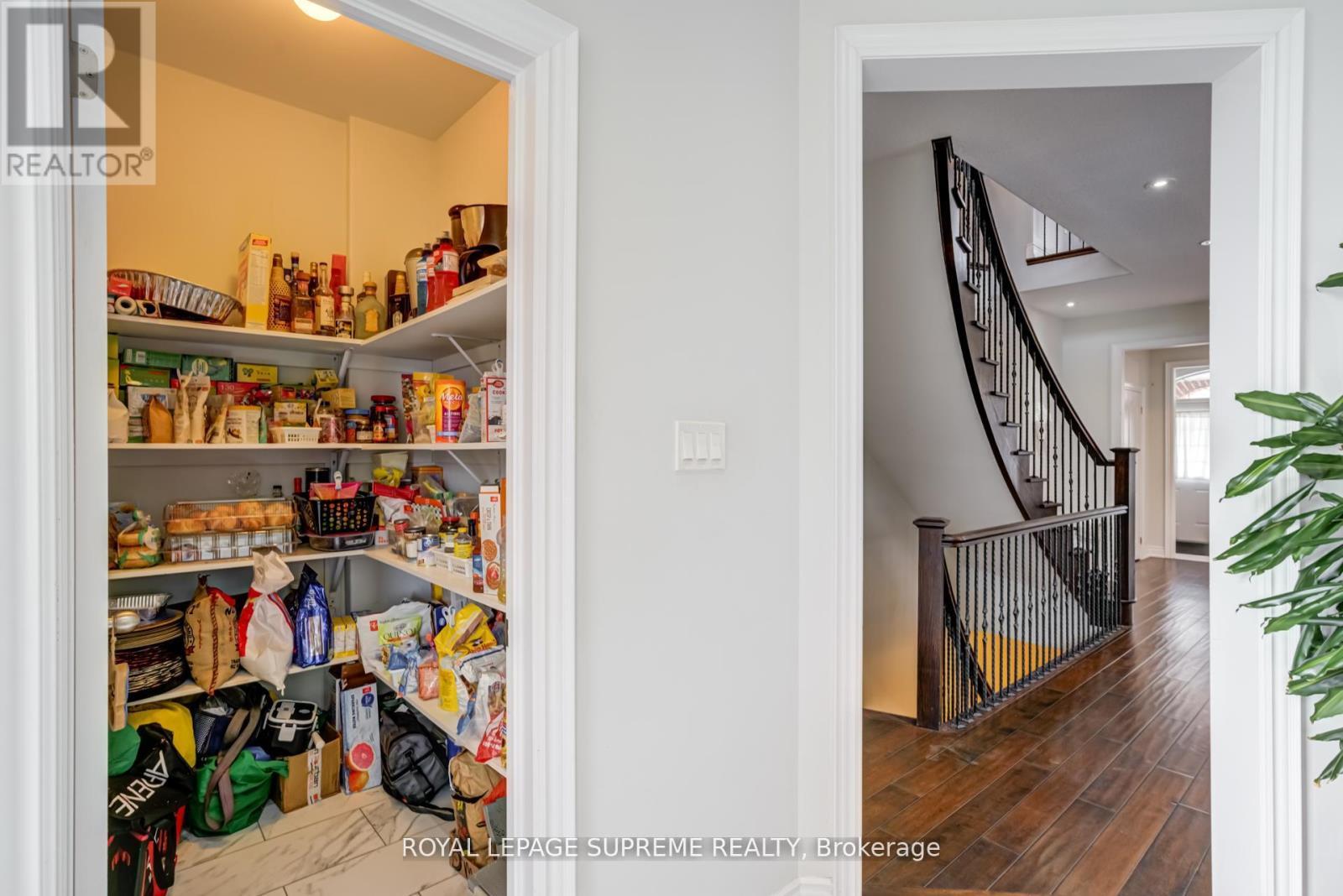 












1417 GILFORD ROAD

,
Innisfil,




Ontario
L0L1R0

