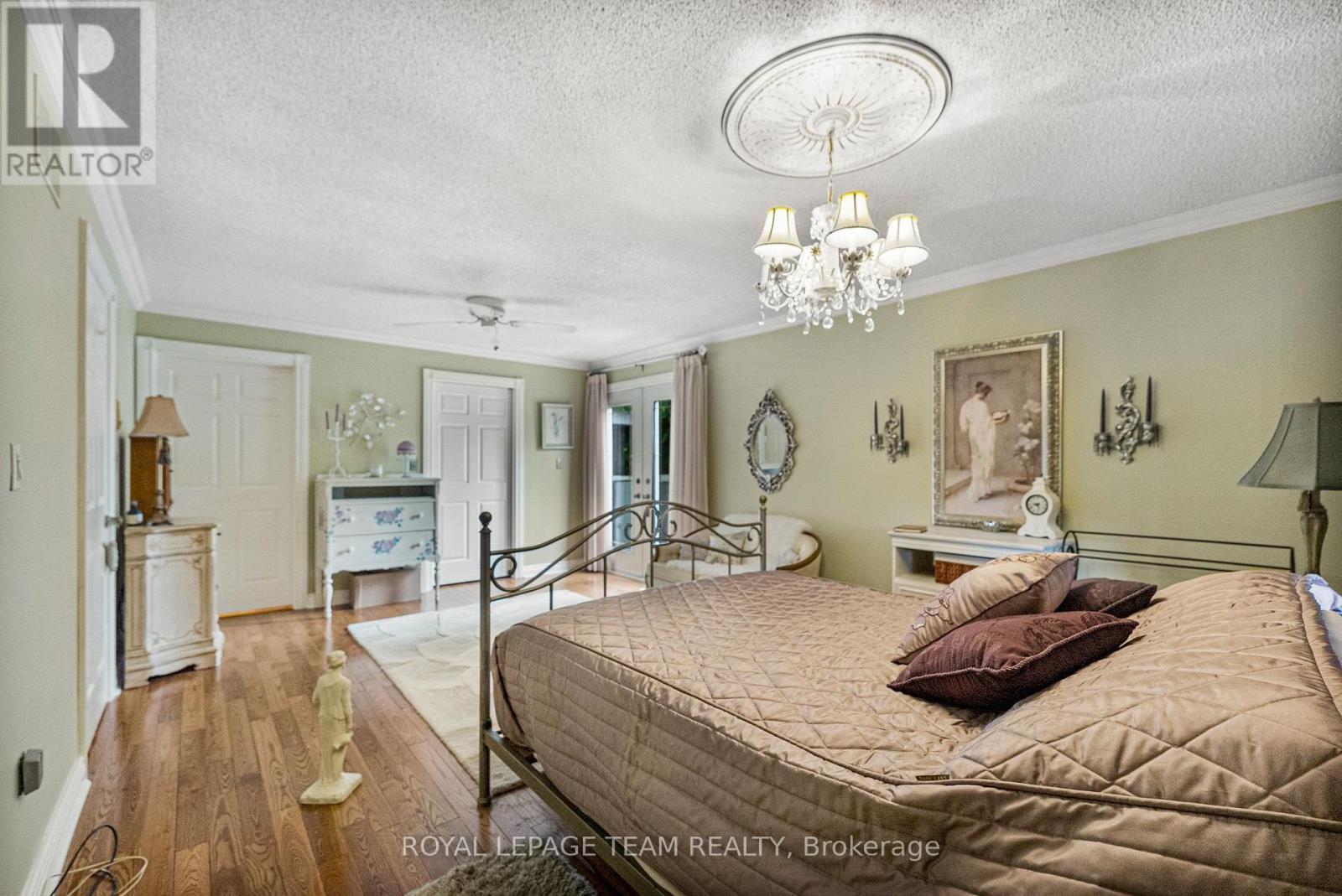 












591 BELLAMY ROAD

,
McNab/Braeside,




Ontario
K0A2X0

