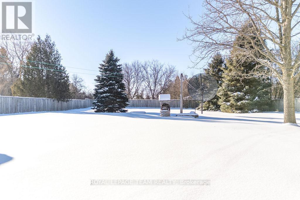 












591 BELLAMY ROAD

,
McNab/Braeside,




Ontario
K0A2X0

