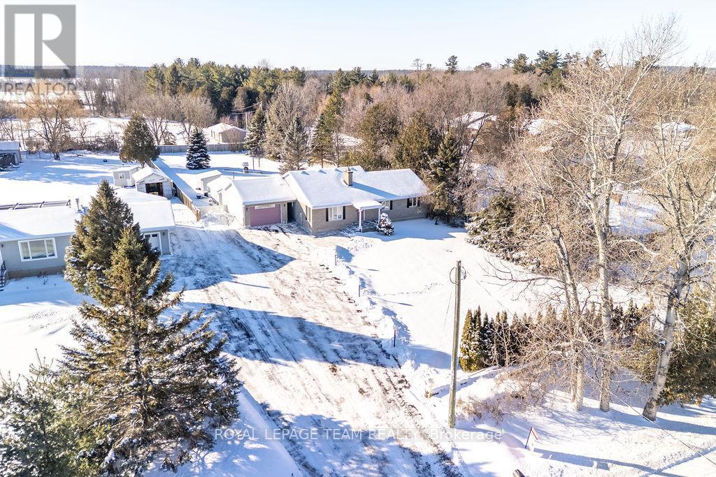 












591 BELLAMY ROAD

,
McNab/Braeside,




Ontario
K0A2X0


