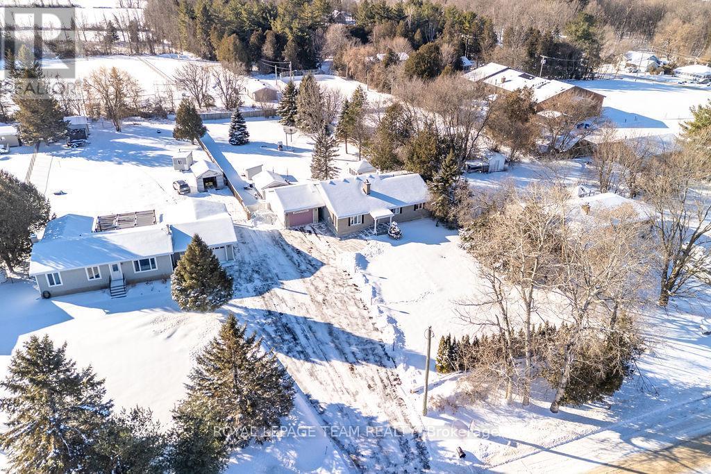 












591 BELLAMY ROAD

,
McNab/Braeside,




Ontario
K0A2X0

