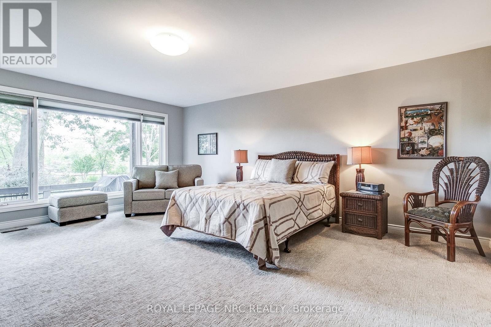 












645 CLARENCE STREET

,
Port Colborne (Sugarloaf),




Ontario
L3K6B8

