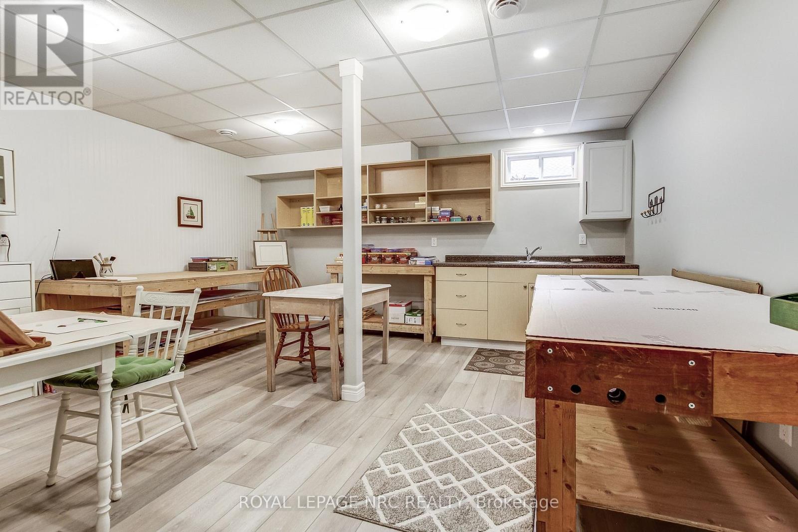 












645 CLARENCE STREET

,
Port Colborne (Sugarloaf),




Ontario
L3K6B8

