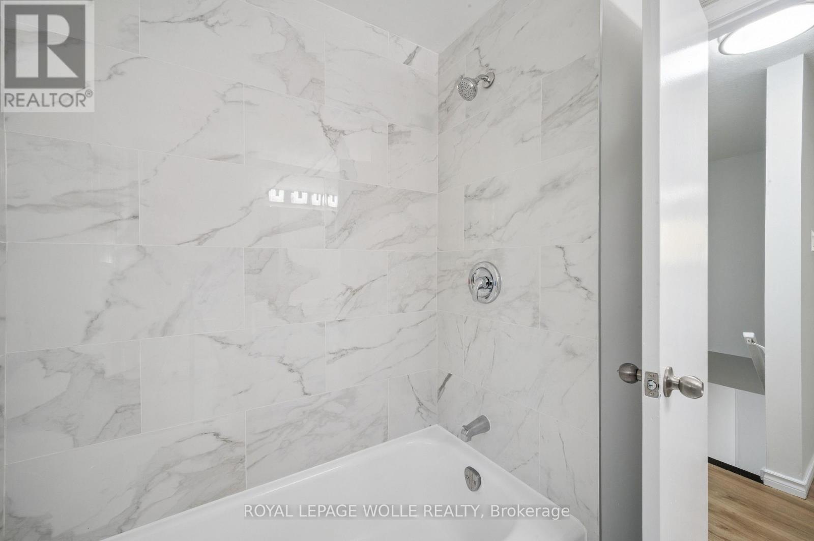 












179 TRAYNOR AVENUE

,
Kitchener,




Ontario
N2C1W4

