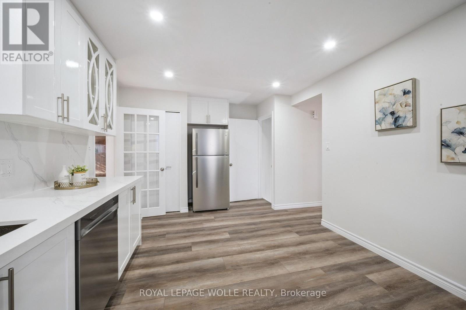 












179 TRAYNOR AVENUE

,
Kitchener,




Ontario
N2C1W4

