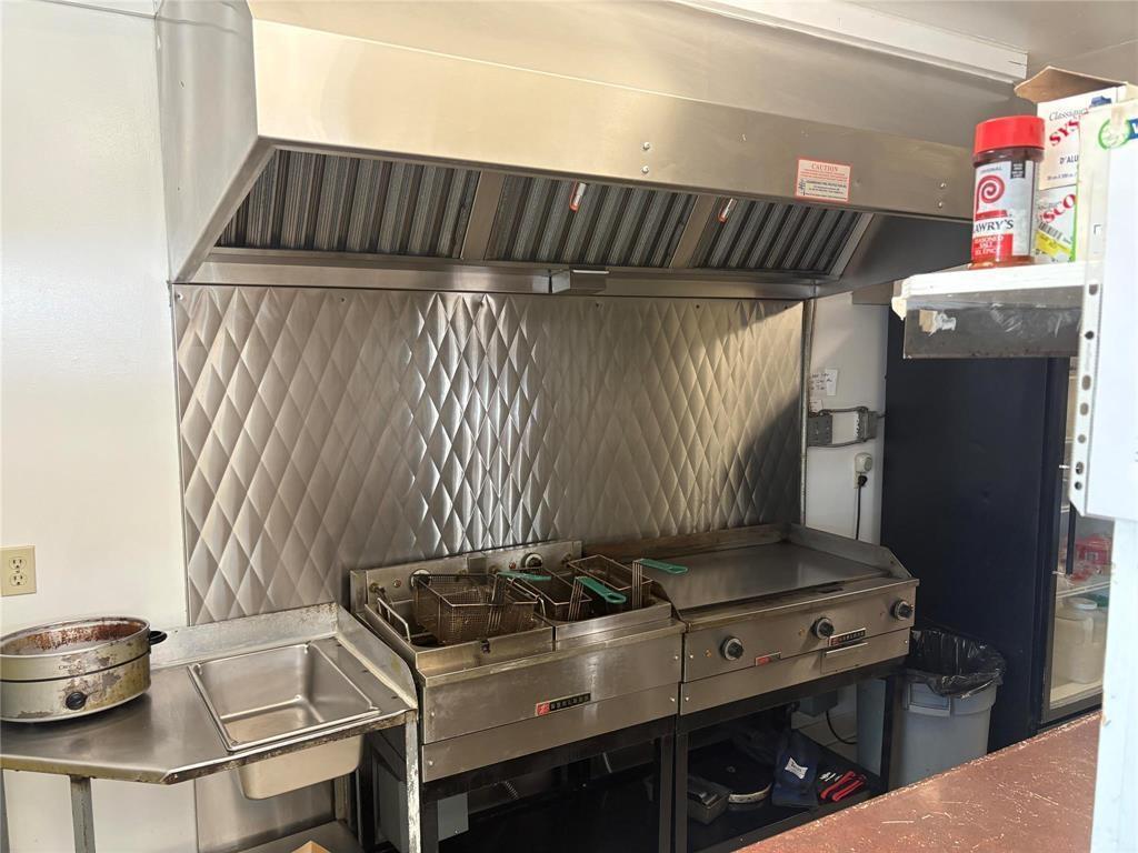 












1 NW 12 8 14 Road

,
Glenboro,




Manitoba
R0K0X0

