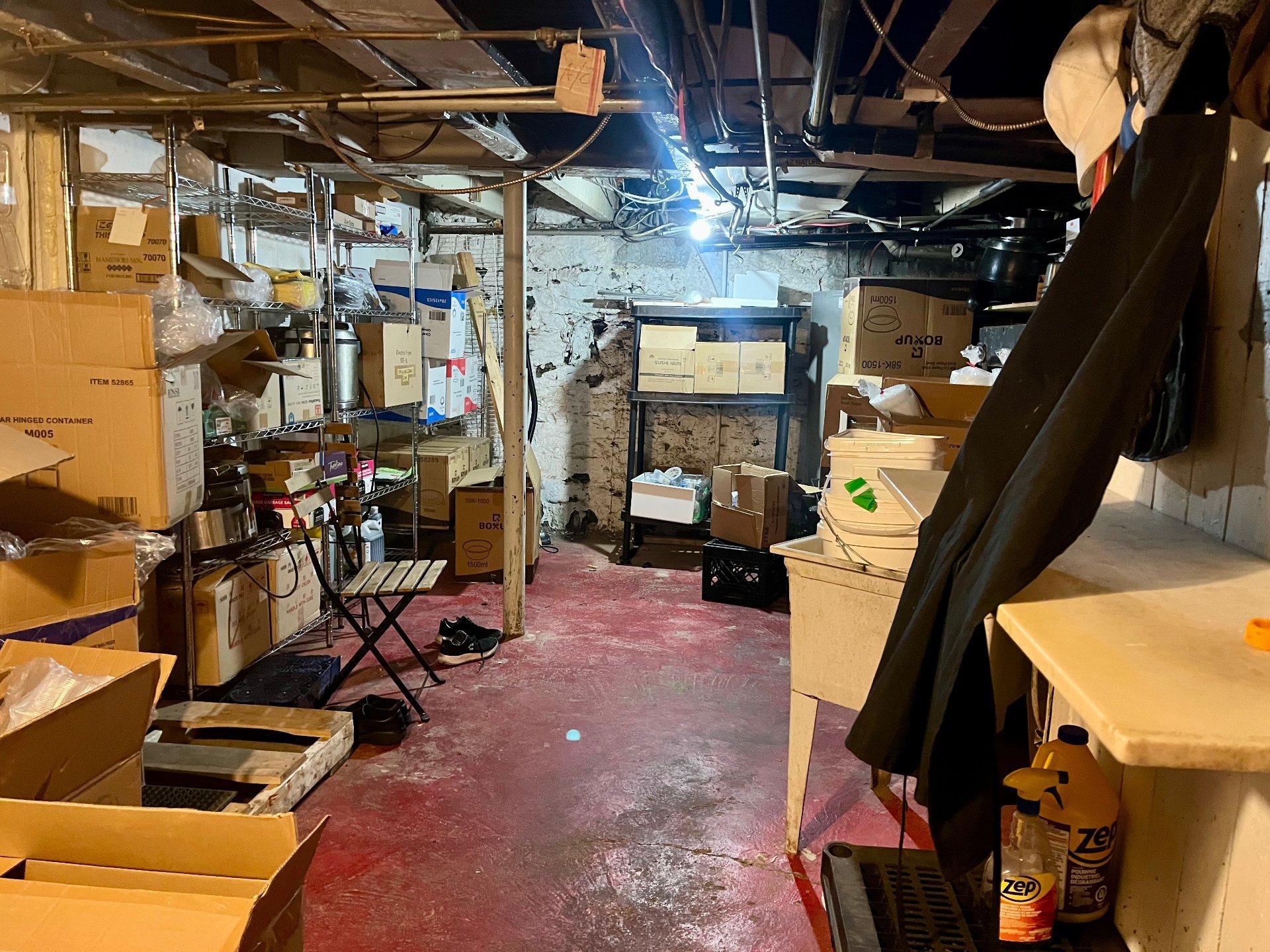 









367


Av. du Mont-Royal E.

,
Montréal (Le Plateau-Mont-Royal),




QC
H2T1R1

