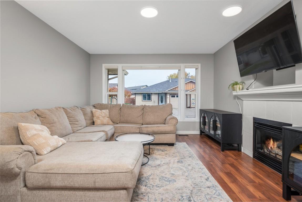 









5200


25th Ave

, 19,
Vernon,




BC
V1T 9V6

