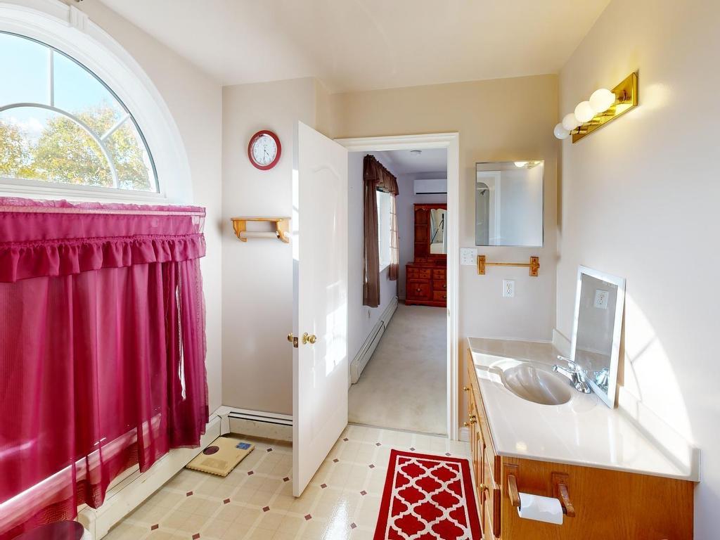 












15 Kara Court

,
Hammonds Plains,




NS
B4B 1L4

