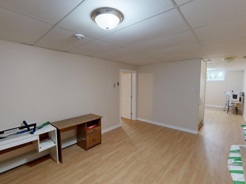 












15 Kara Court

,
Hammonds Plains,




NS
B4B 1L4

