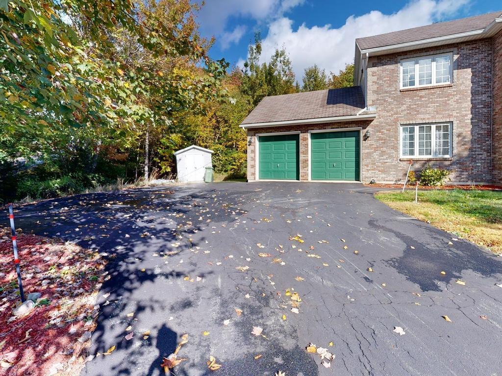 












15 Kara Court

,
Hammonds Plains,




NS
B4B 1L4

