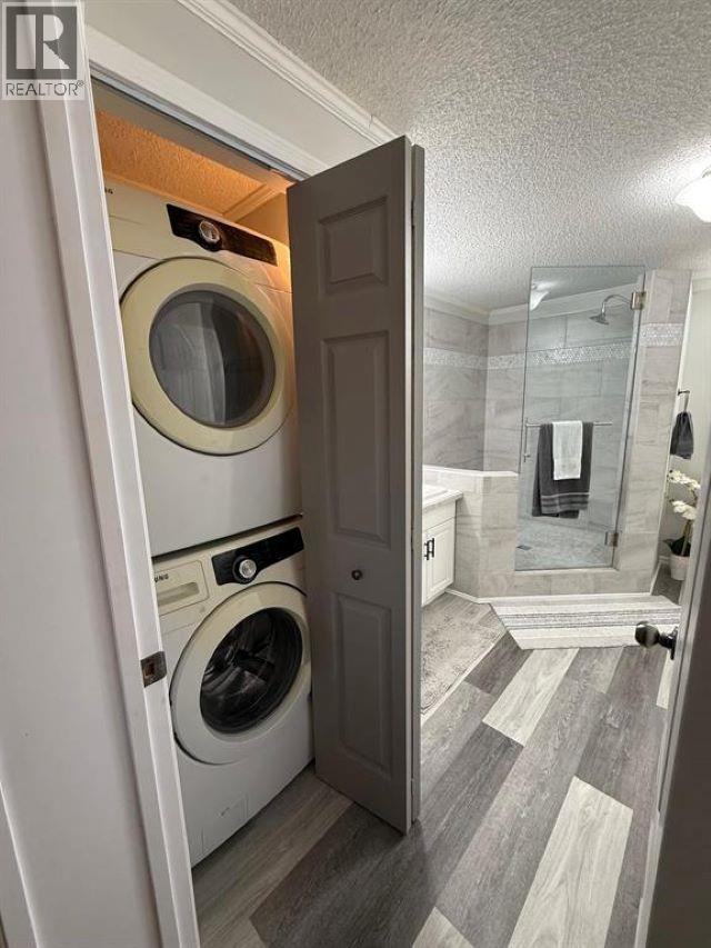 












51 PEBBLE DRIVE

,
Fort Nelson,




British Columbia
V0C1R0

