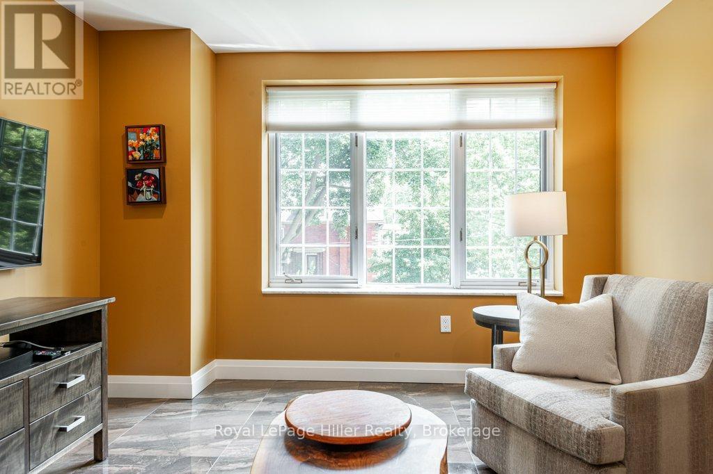 












205 - 30 FRONT STREET

,
Stratford,




Ontario
N5A7S3

