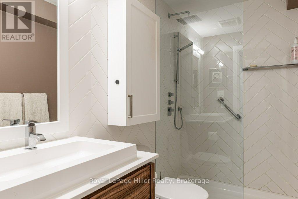 












205 - 30 FRONT STREET

,
Stratford,




Ontario
N5A7S3

