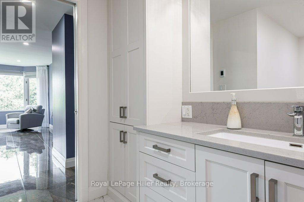 












205 - 30 FRONT STREET

,
Stratford,




Ontario
N5A7S3

