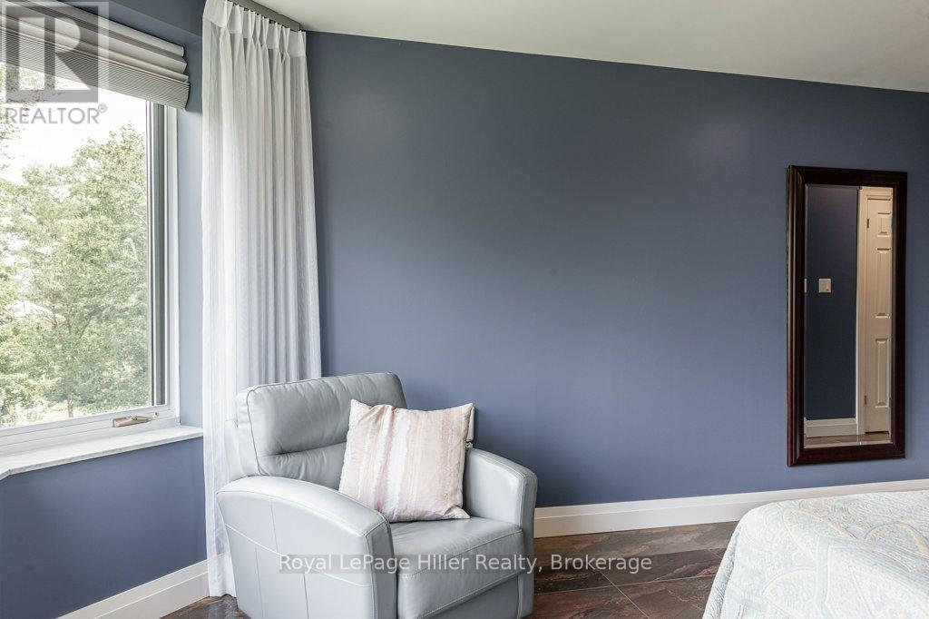 












205 - 30 FRONT STREET

,
Stratford,




Ontario
N5A7S3

