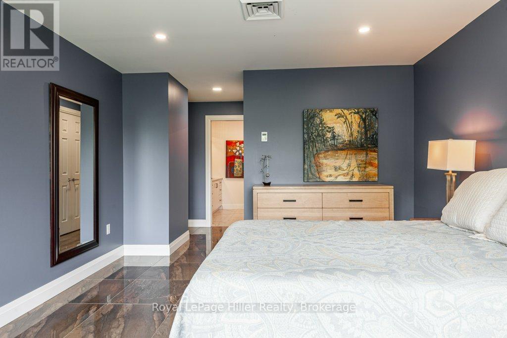 












205 - 30 FRONT STREET

,
Stratford,




Ontario
N5A7S3

