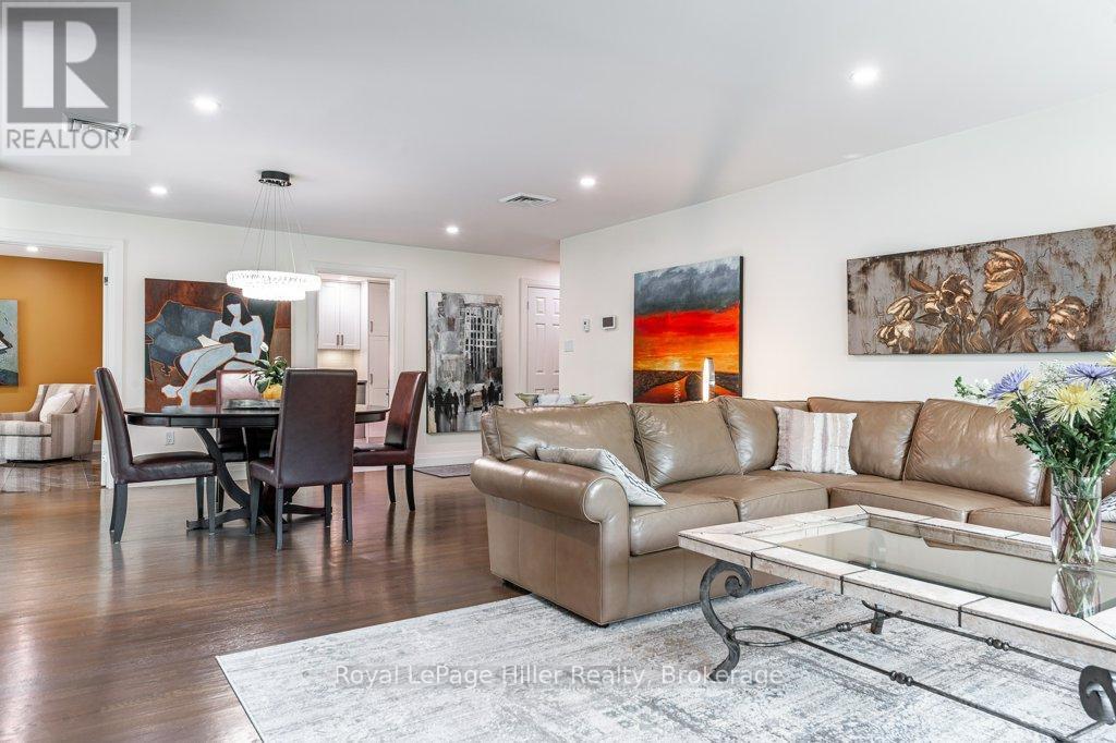 












205 - 30 FRONT STREET

,
Stratford,




Ontario
N5A7S3

