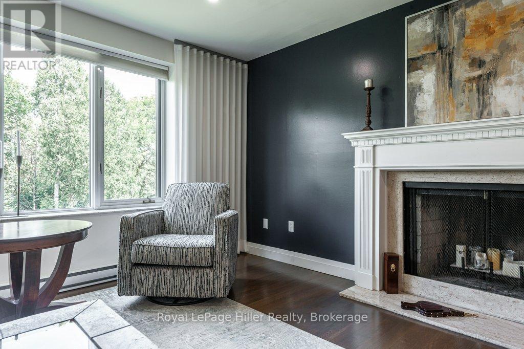 












205 - 30 FRONT STREET

,
Stratford,




Ontario
N5A7S3

