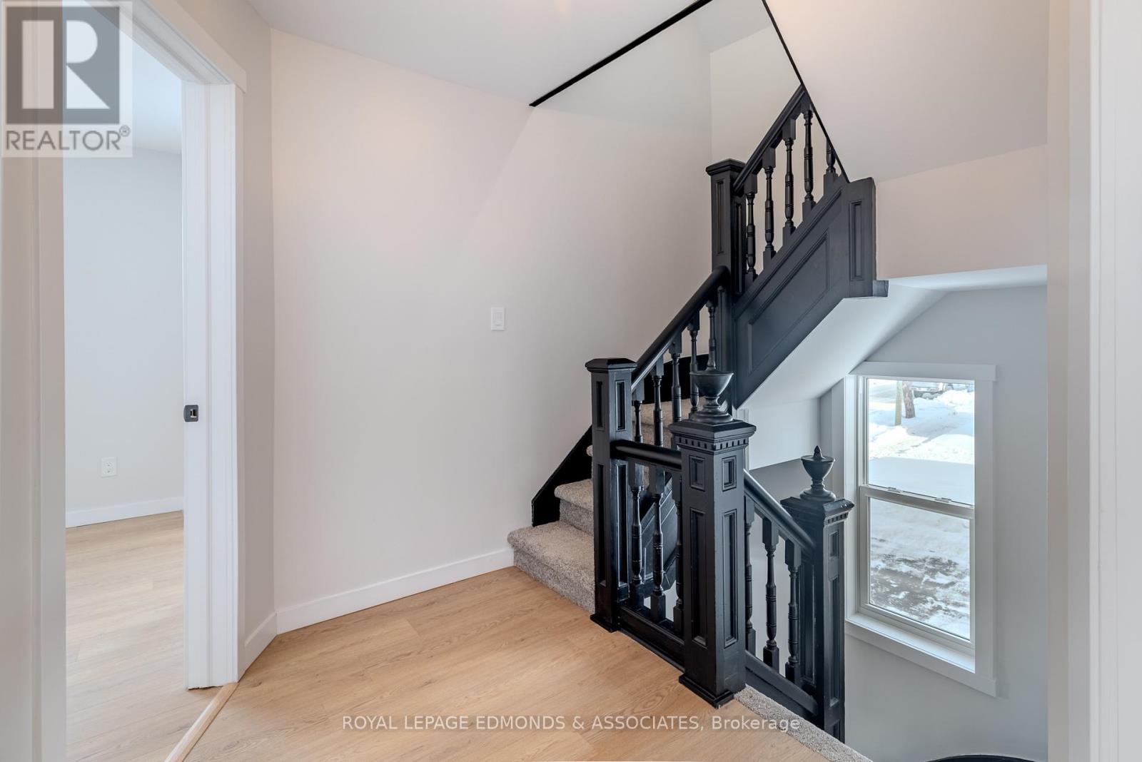 












204 MCALLISTER STREET

,
Pembroke,




Ontario
K8A3G2

