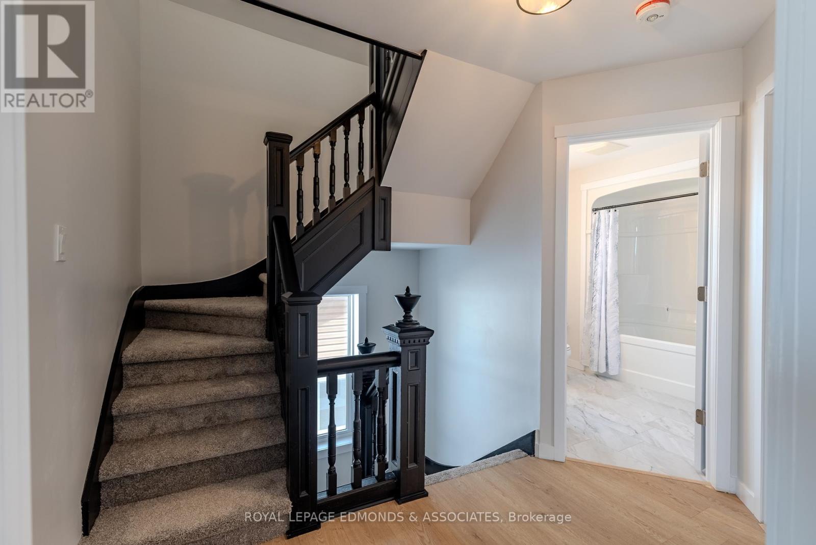 












204 MCALLISTER STREET

,
Pembroke,




Ontario
K8A3G2

