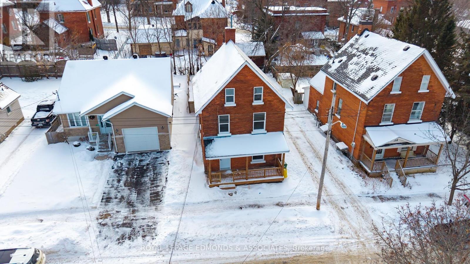 












204 MCALLISTER STREET

,
Pembroke,




Ontario
K8A3G2

