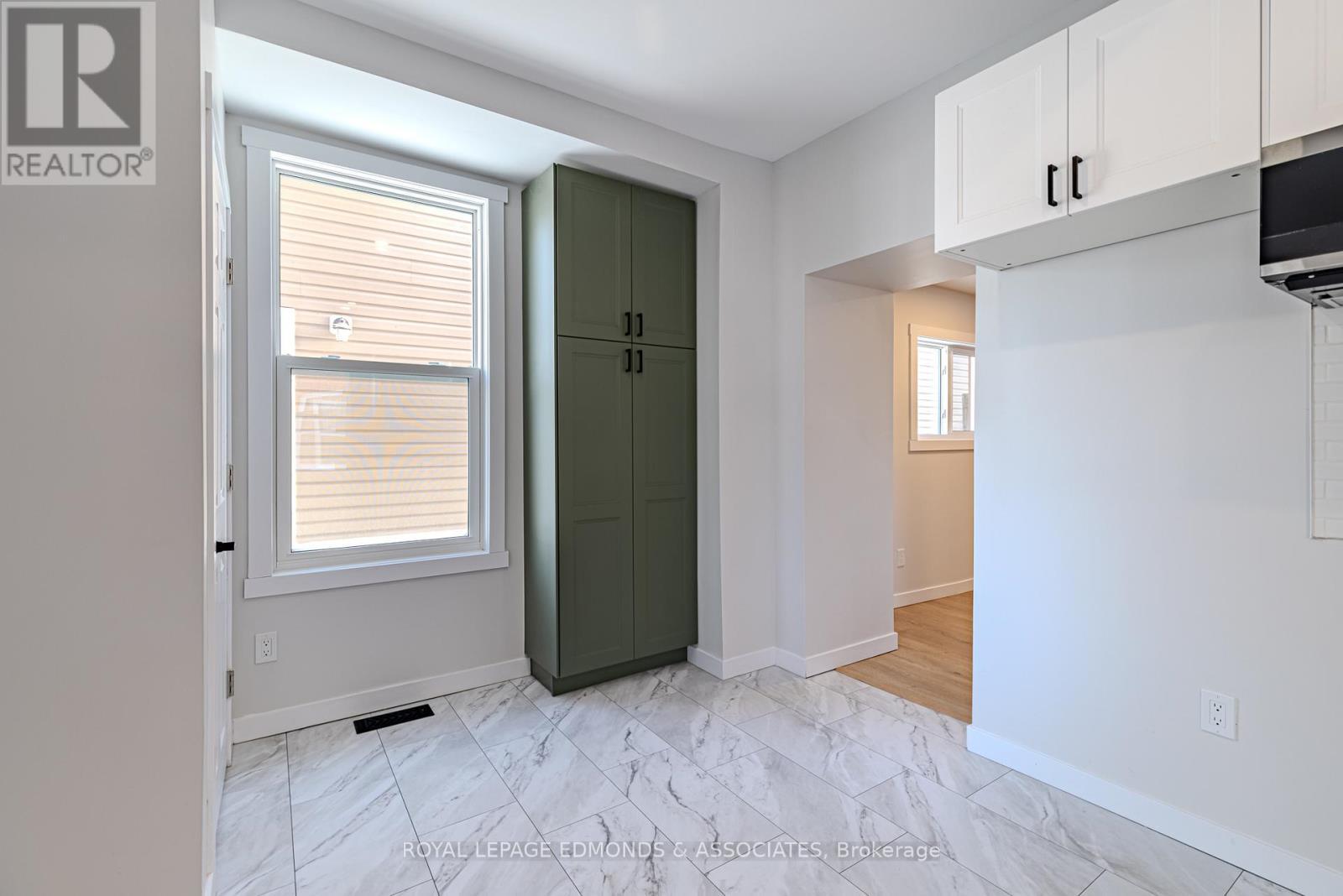 












204 MCALLISTER STREET

,
Pembroke,




Ontario
K8A3G2

