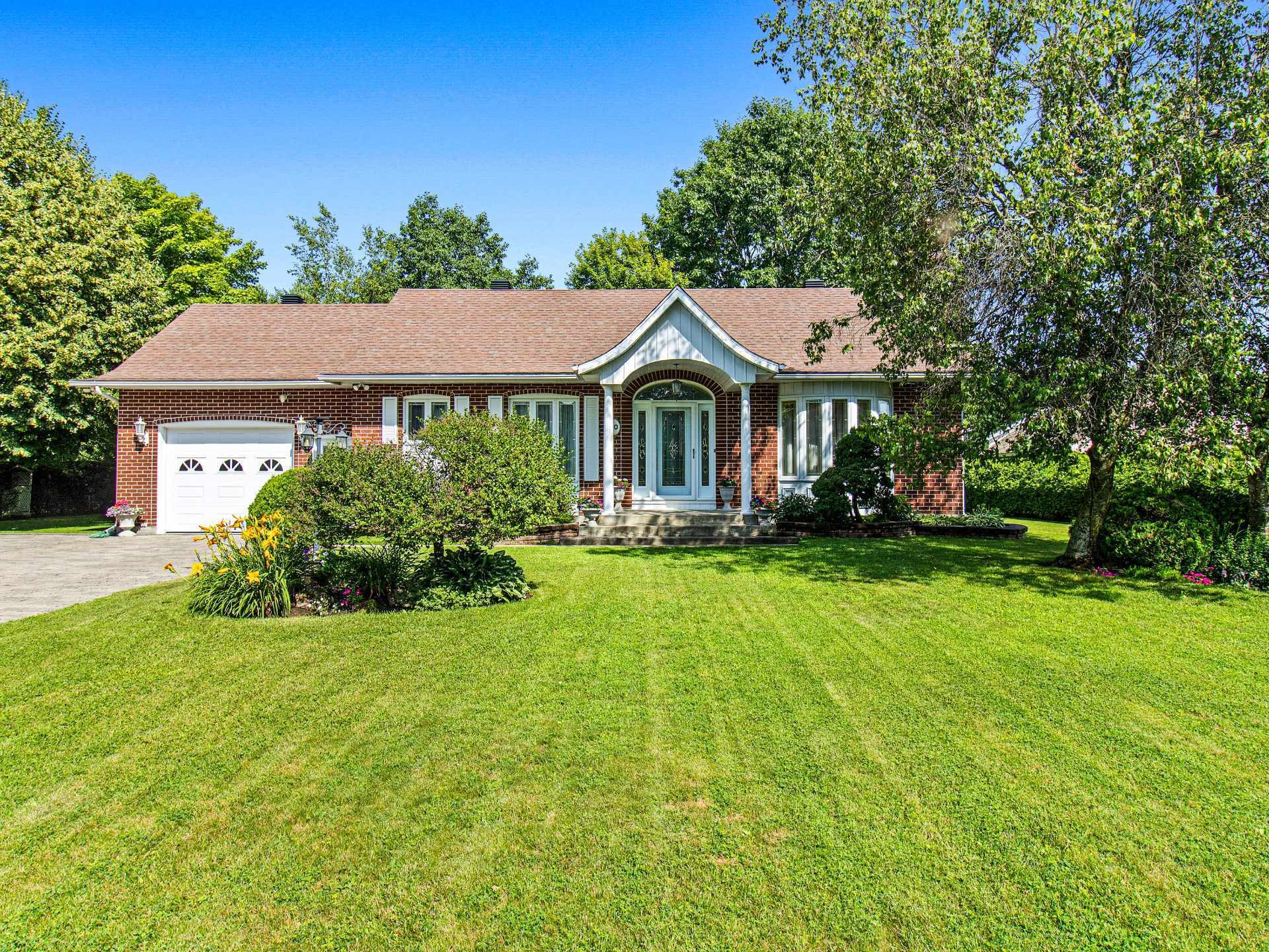 









10


Rue Janick

,
Brownsburg-Chatham,




QC
J8G1P3

