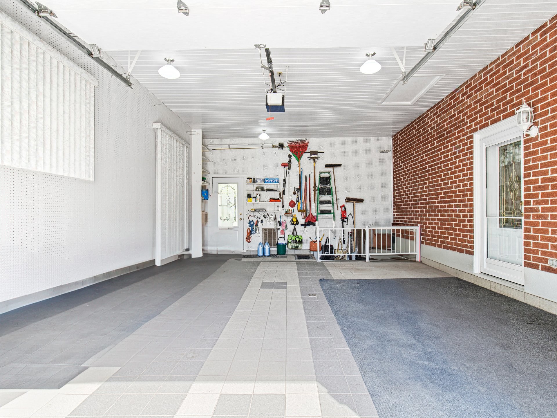 









10


Rue Janick

,
Brownsburg-Chatham,




QC
J8G1P3

