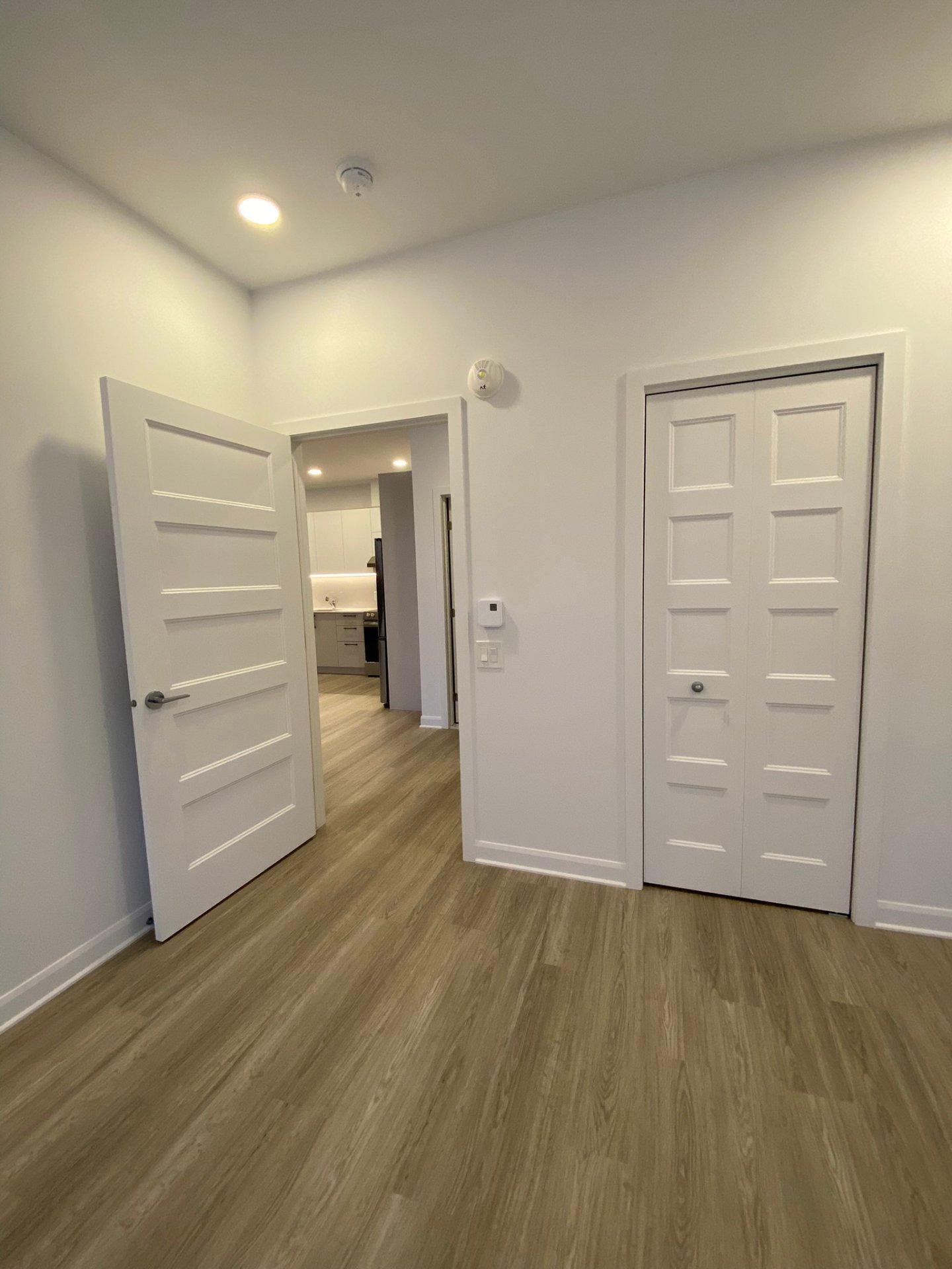 









4325


Rue des Dirigeables

, 402,
Longueuil (Saint-Hubert),




QC
J3Y3Y7

