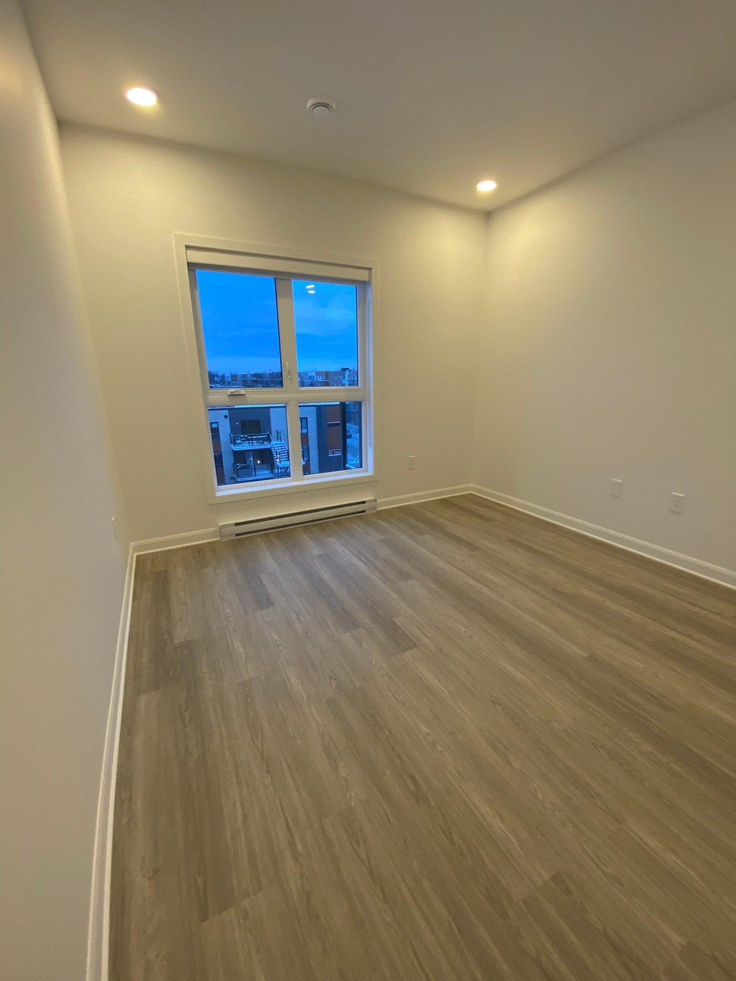 









4325


Rue des Dirigeables

, 402,
Longueuil (Saint-Hubert),




QC
J3Y3Y7

